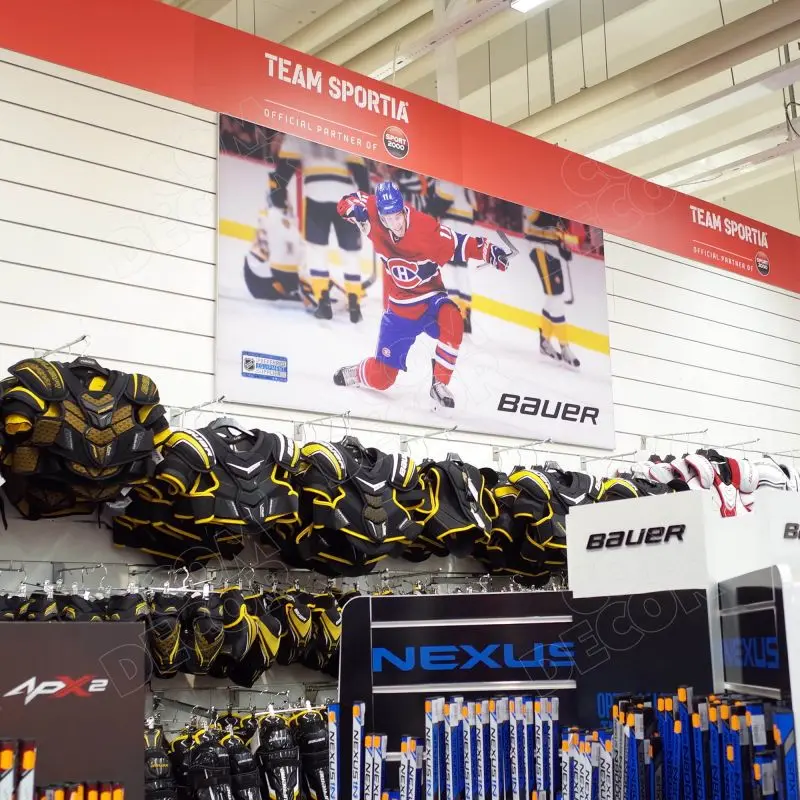 Reklaambänner kaupluse seinal Reklaambänner kaupluse seinal