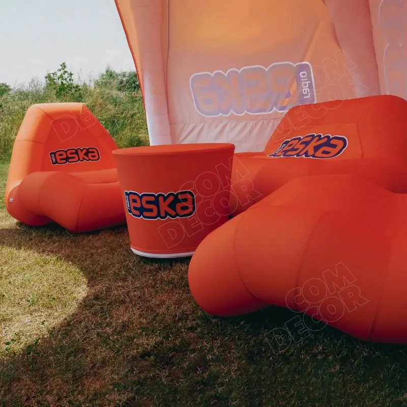 taispuhutav-tugitool-diivan-ja-laud-2510 Täispuhutavad istmed